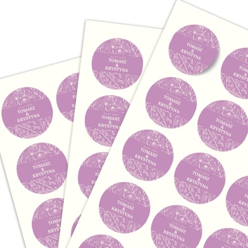 Arkusz A4 okrągłymi naklejkami ślubnymi, motyw fioletowych kwiatów, personalizacja imion.jpg