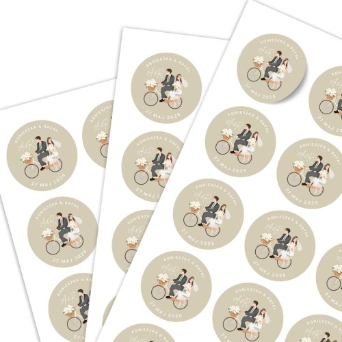 Arkusz A4 okrągłymi naklejkami ślubnymi, motyw rower, personalizacja imion